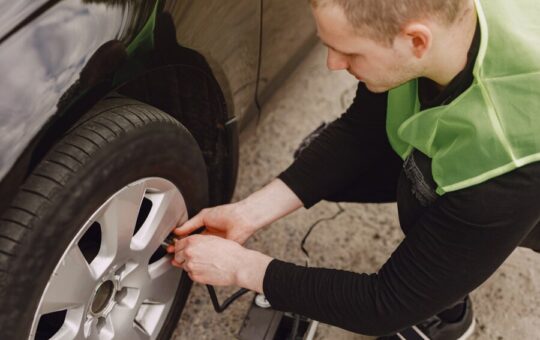 Best Tyre Inflator for Car